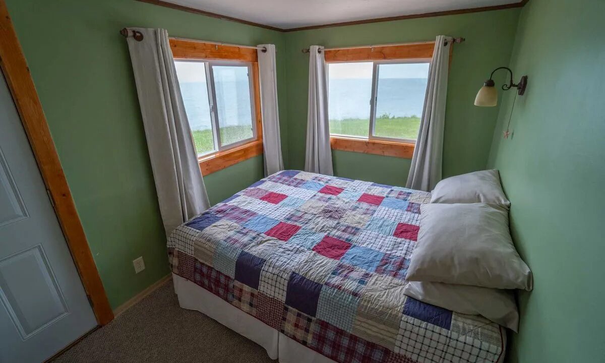 Photo of Bedroom in Kelleys Island