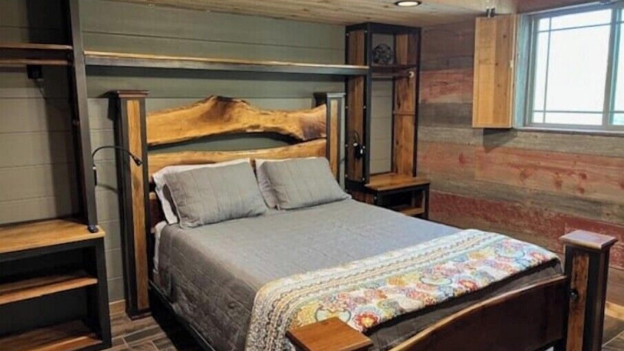 Photo of Bedroom in Crestline