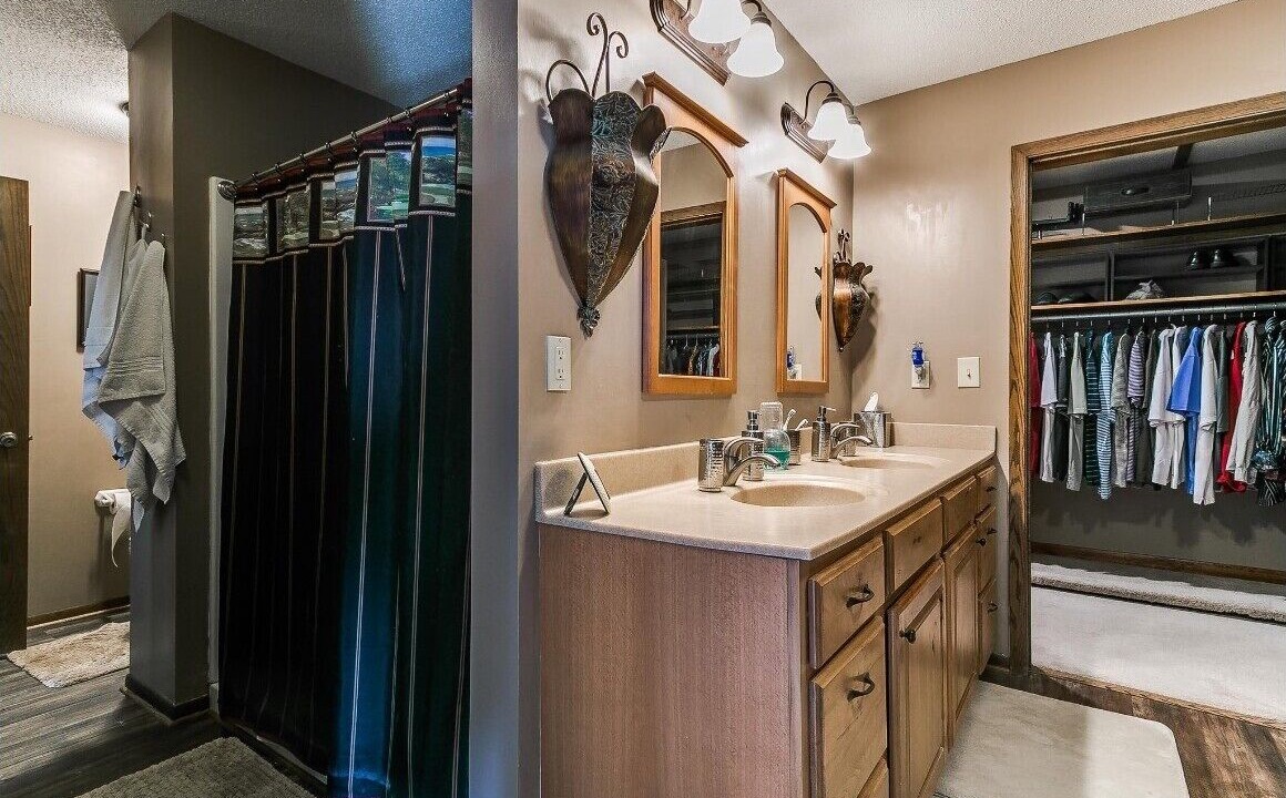 Photo of Bathroom in Ames