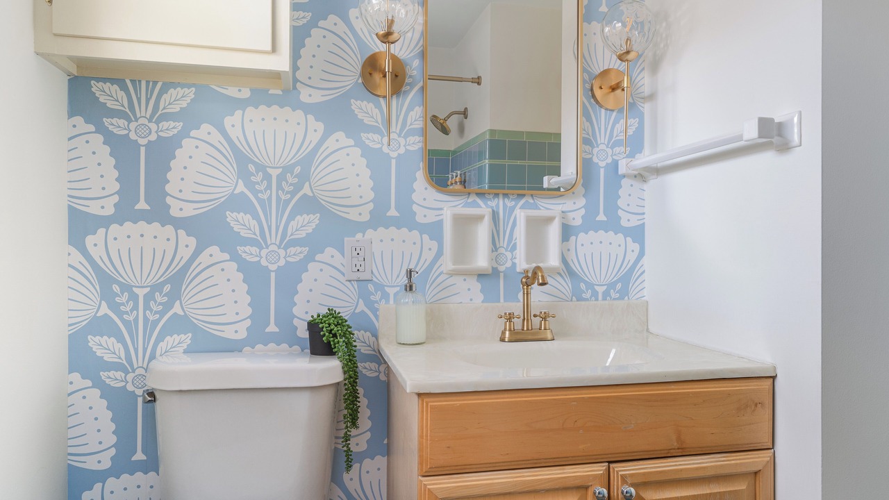Photo of Bathroom in Sharon Heights