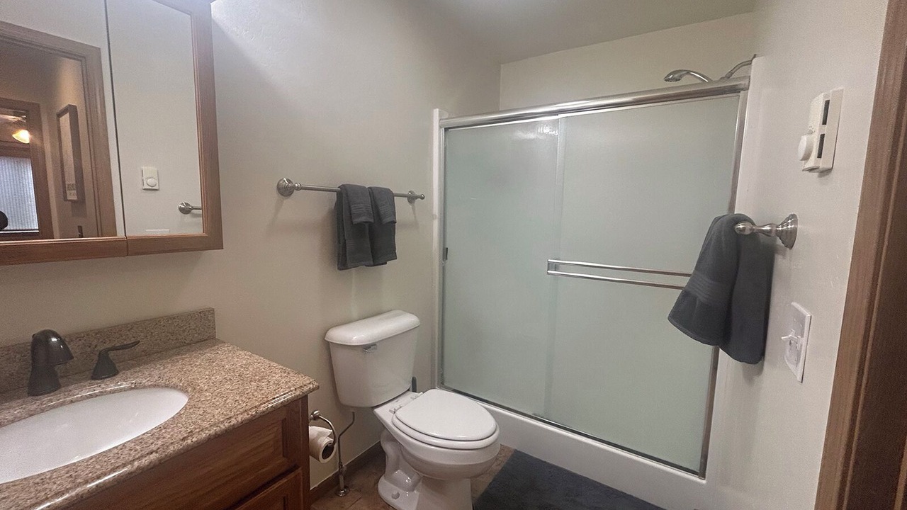 Photo of Bathroom in Gardiner