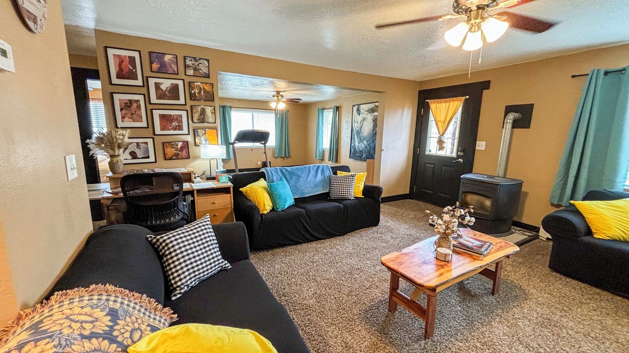 Photo of Livingroom in Blanding