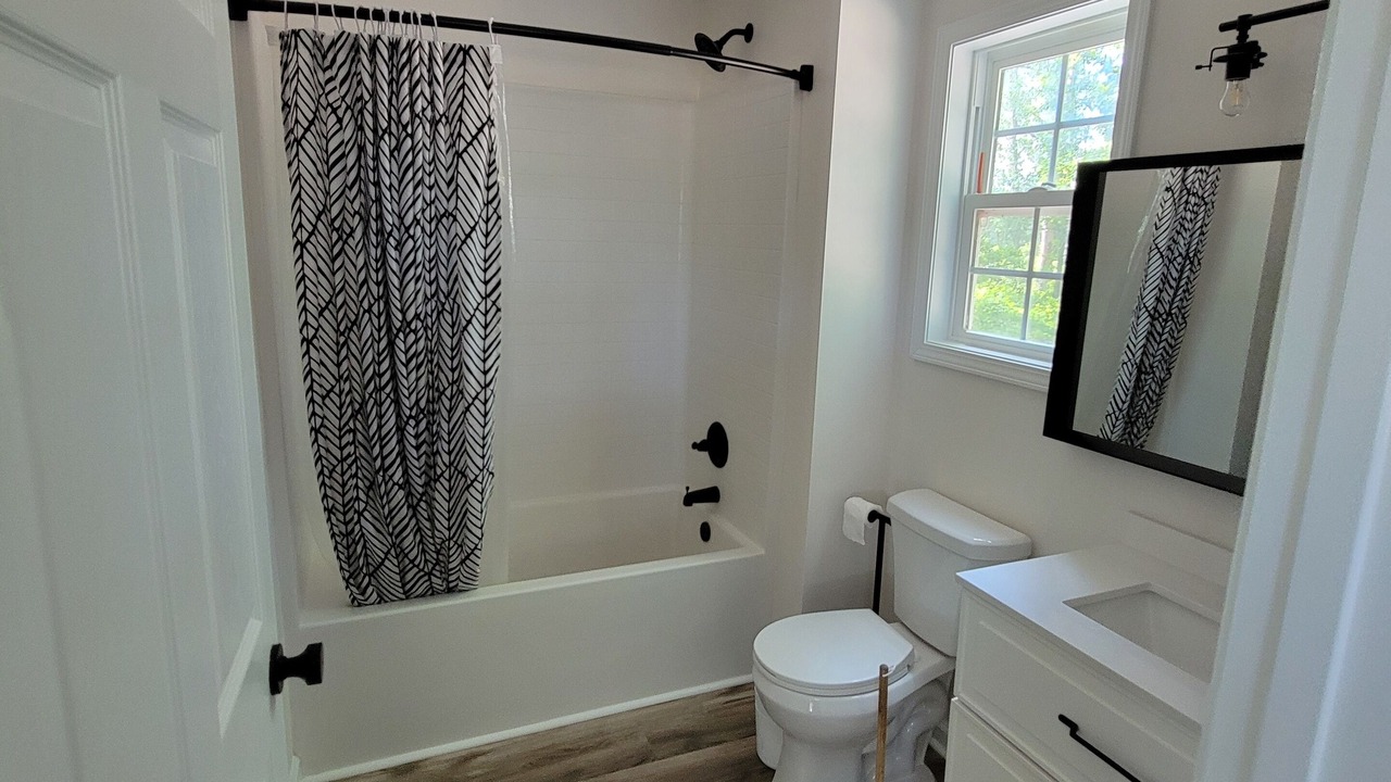 Photo of Bathroom in Loris