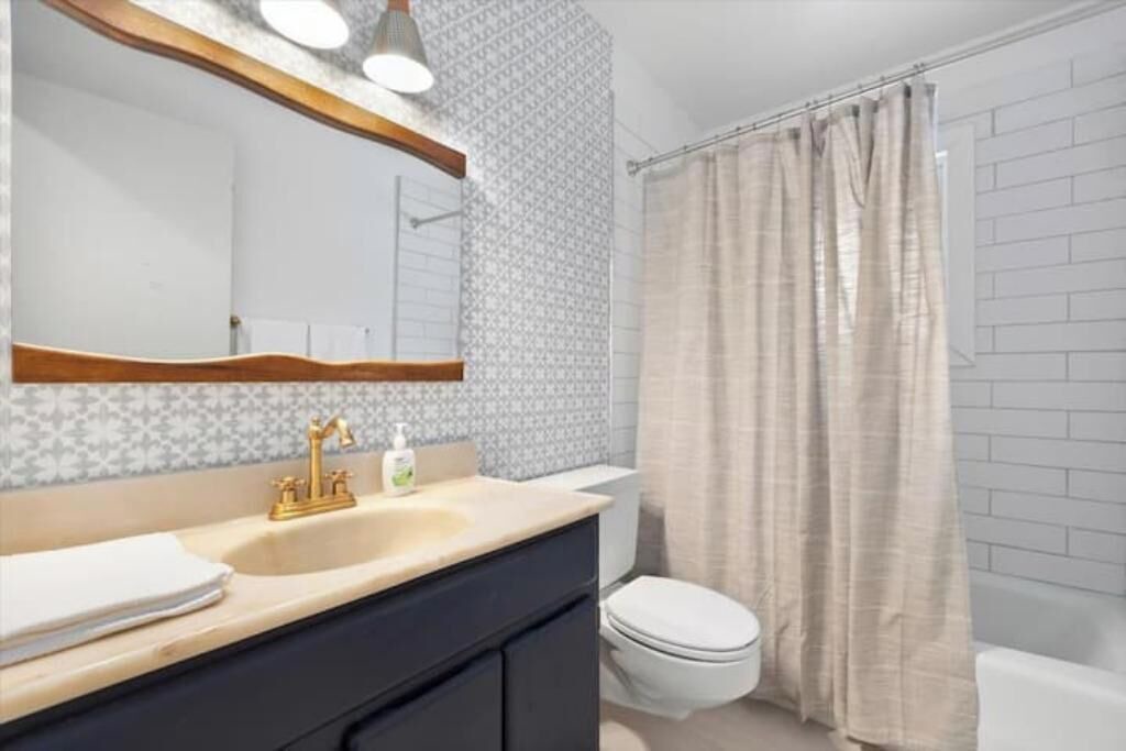 Photo of Bathroom in Rimrock