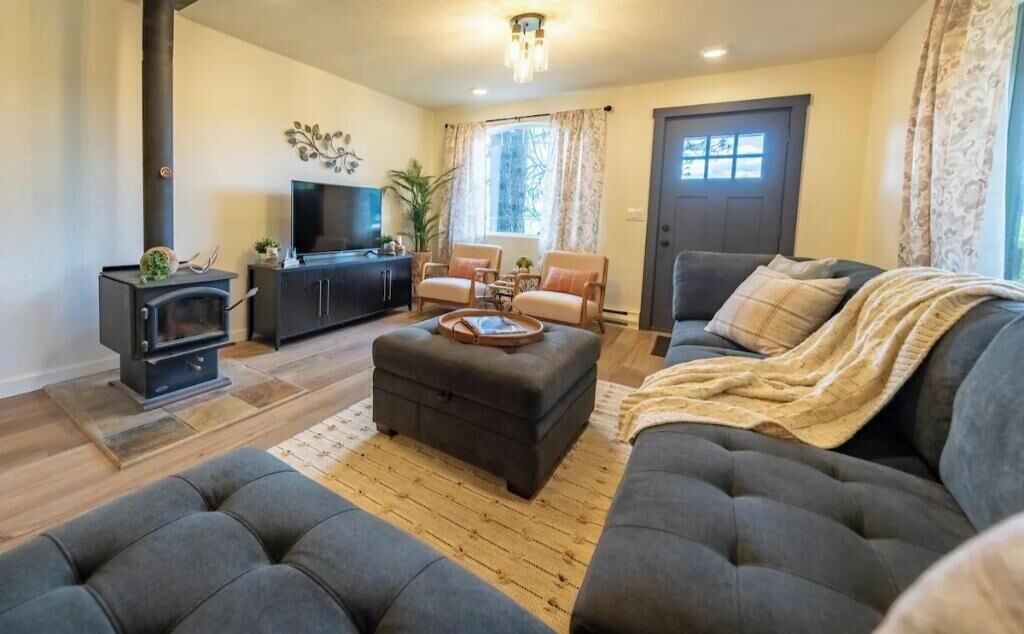 Photo of Livingroom in Libby