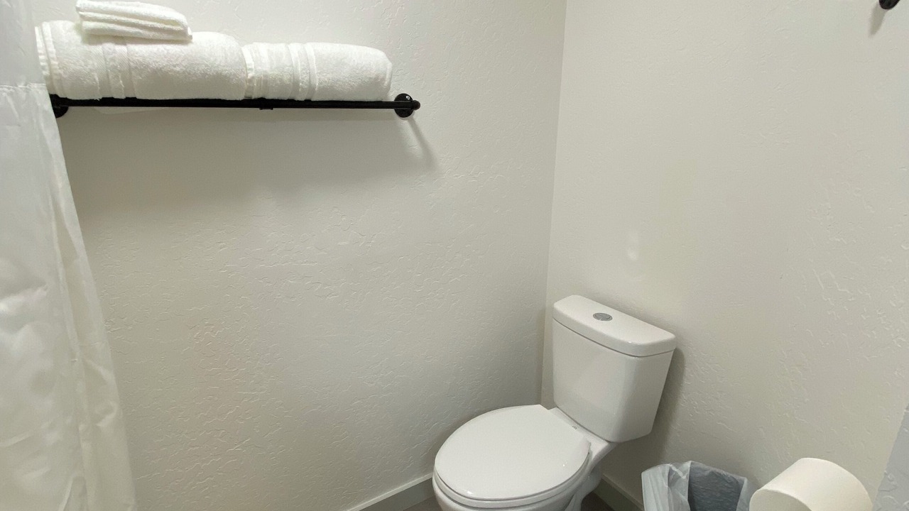 Photo of Bathroom in Athol