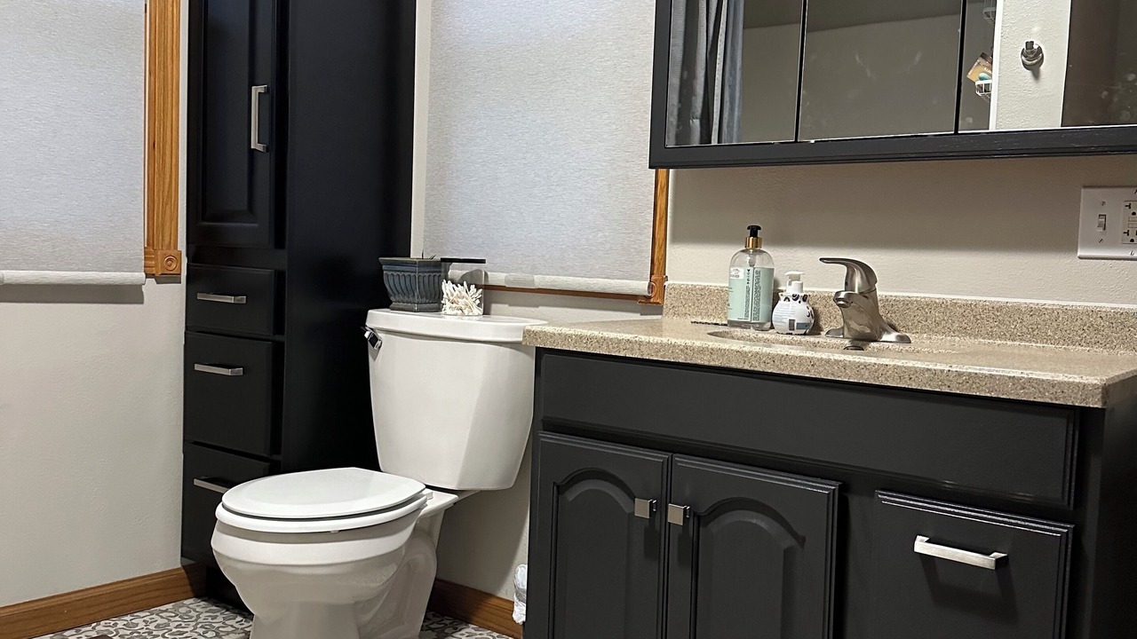 Photo of Bathroom in Marshall County