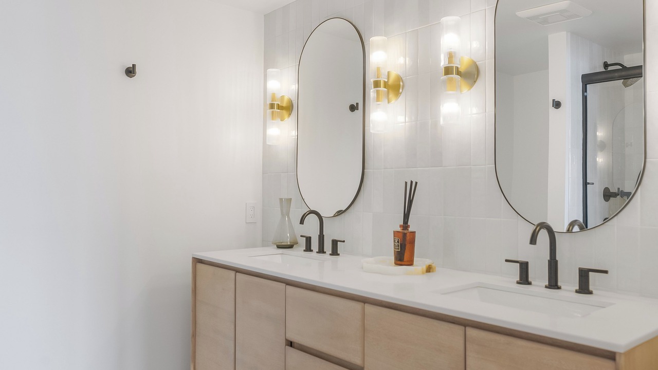 Photo of Bathroom in Lakeside