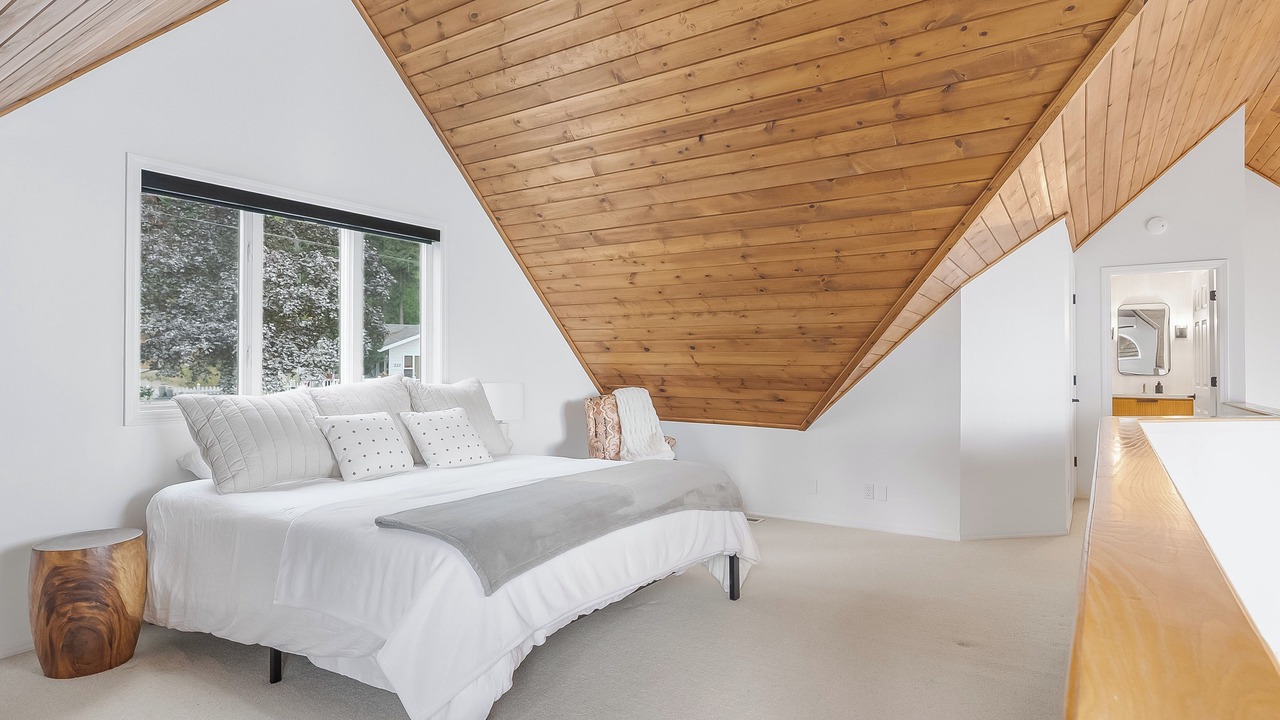 Photo of Bedroom in Lakeside