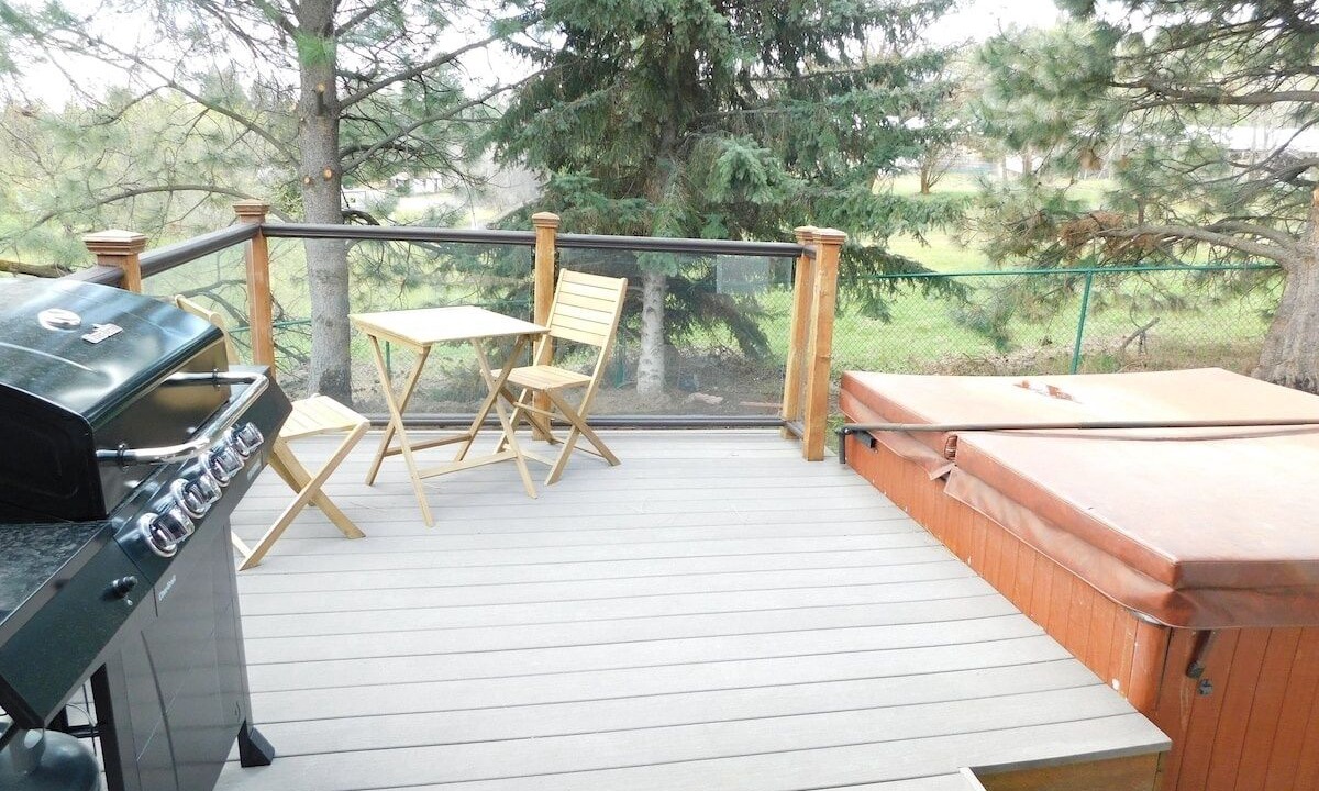 Photo of Outdoor in Mica