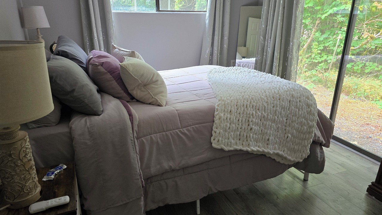 Photo of Bedroom in Rainier