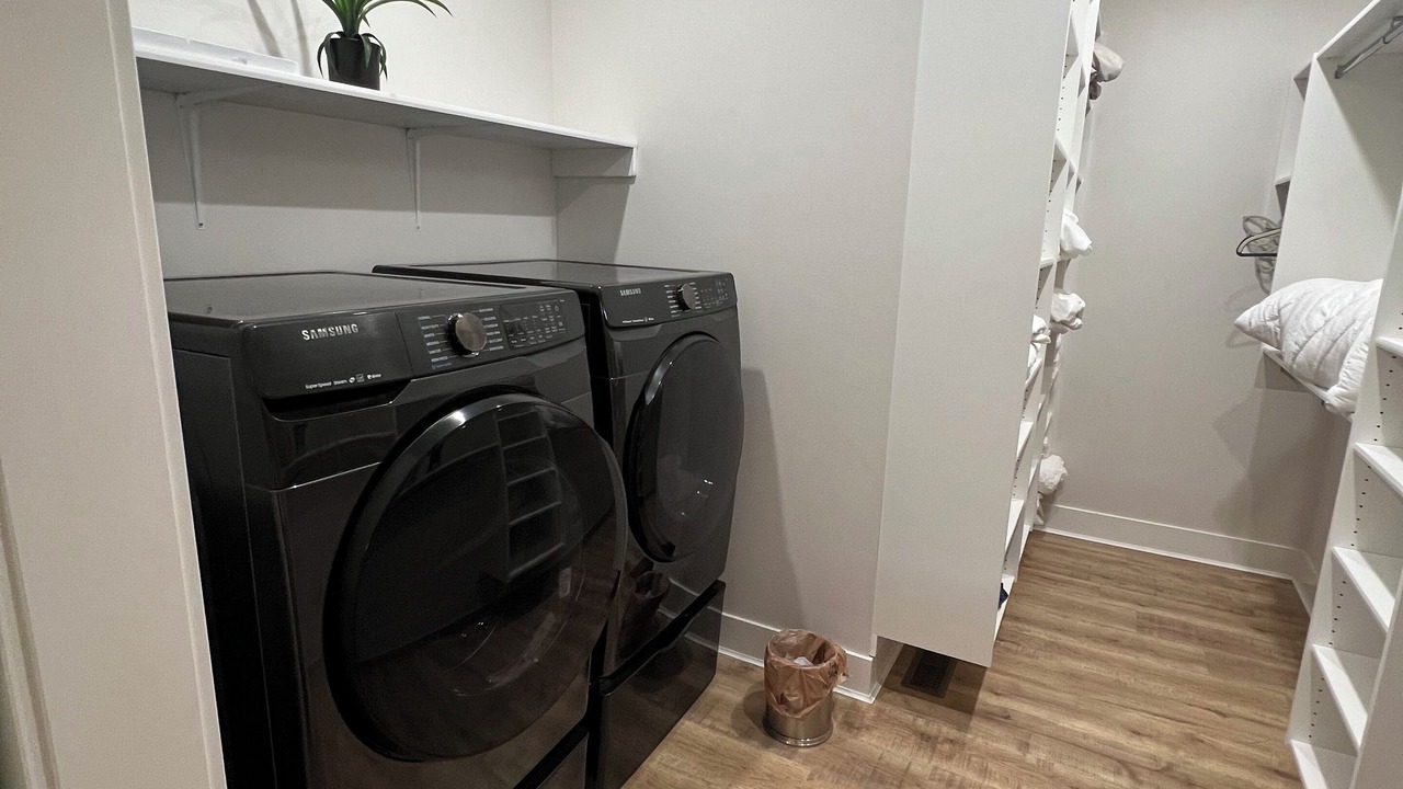 Photo of Bedroom in Arlee
