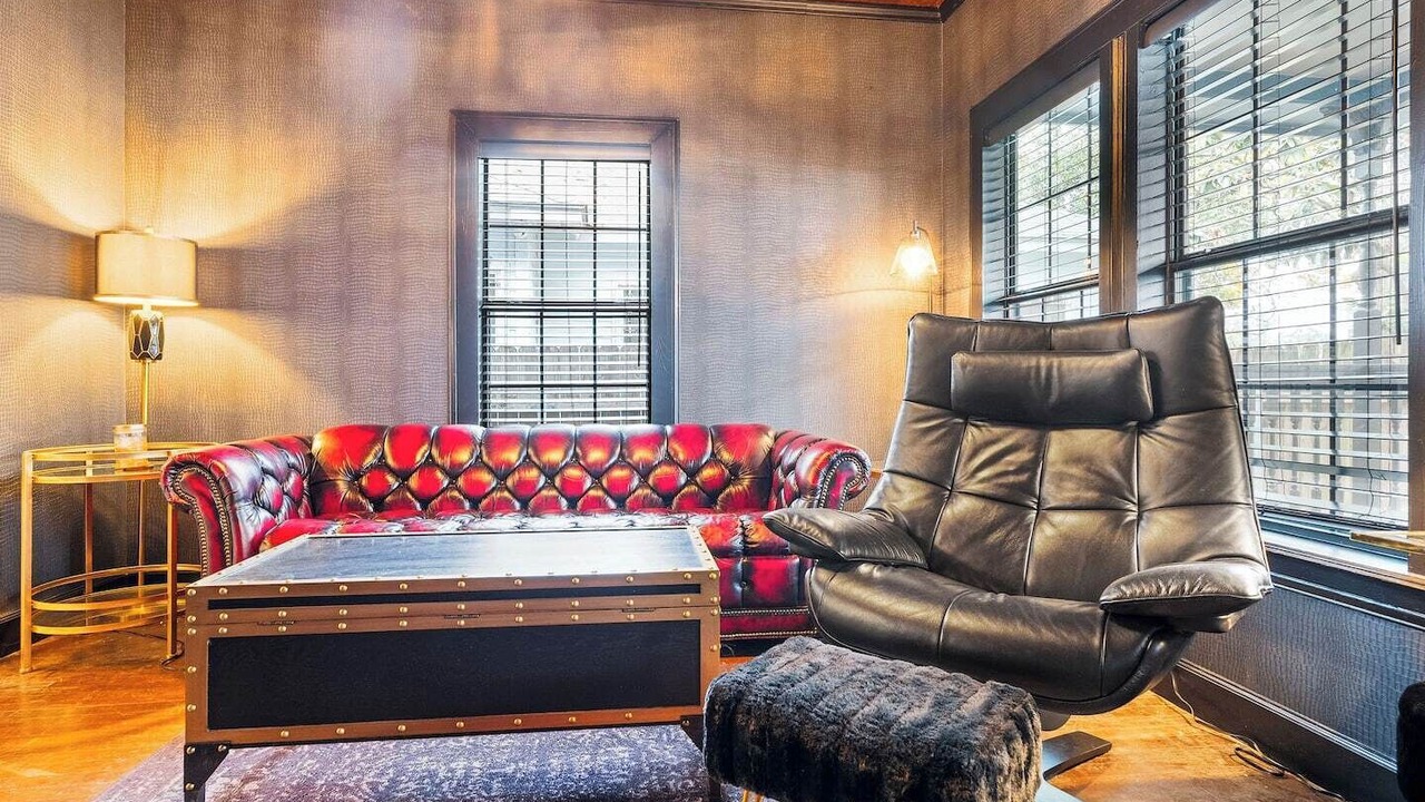 Photo of Livingroom in East Cesar Chavez