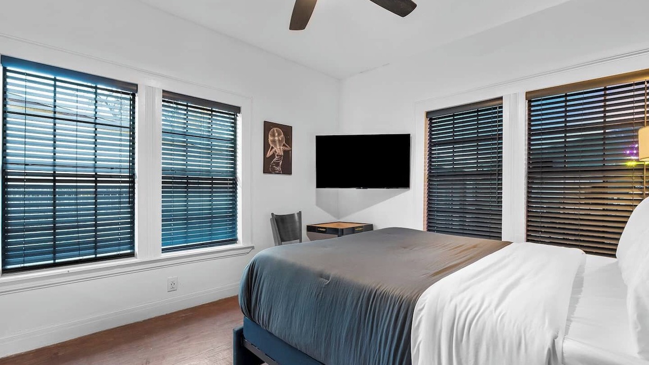 Photo of Bedroom in East Cesar Chavez