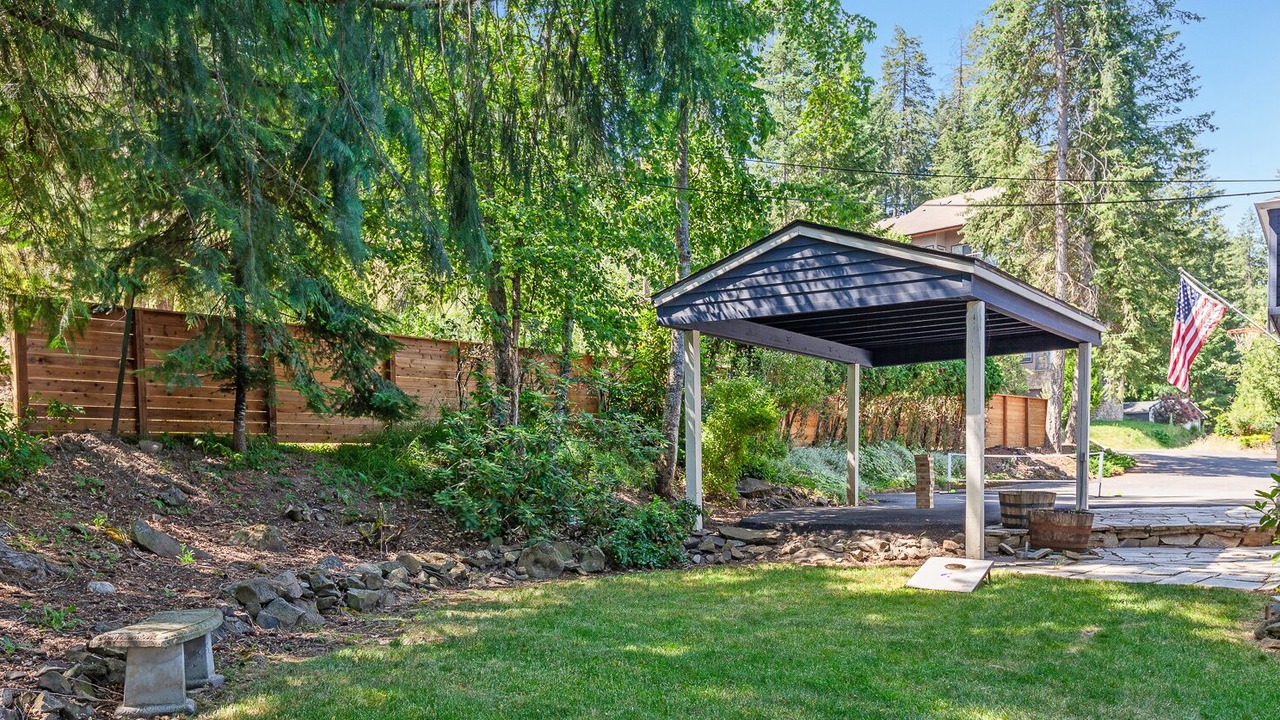 Photo of Patio Balcony in Hayden Lake
