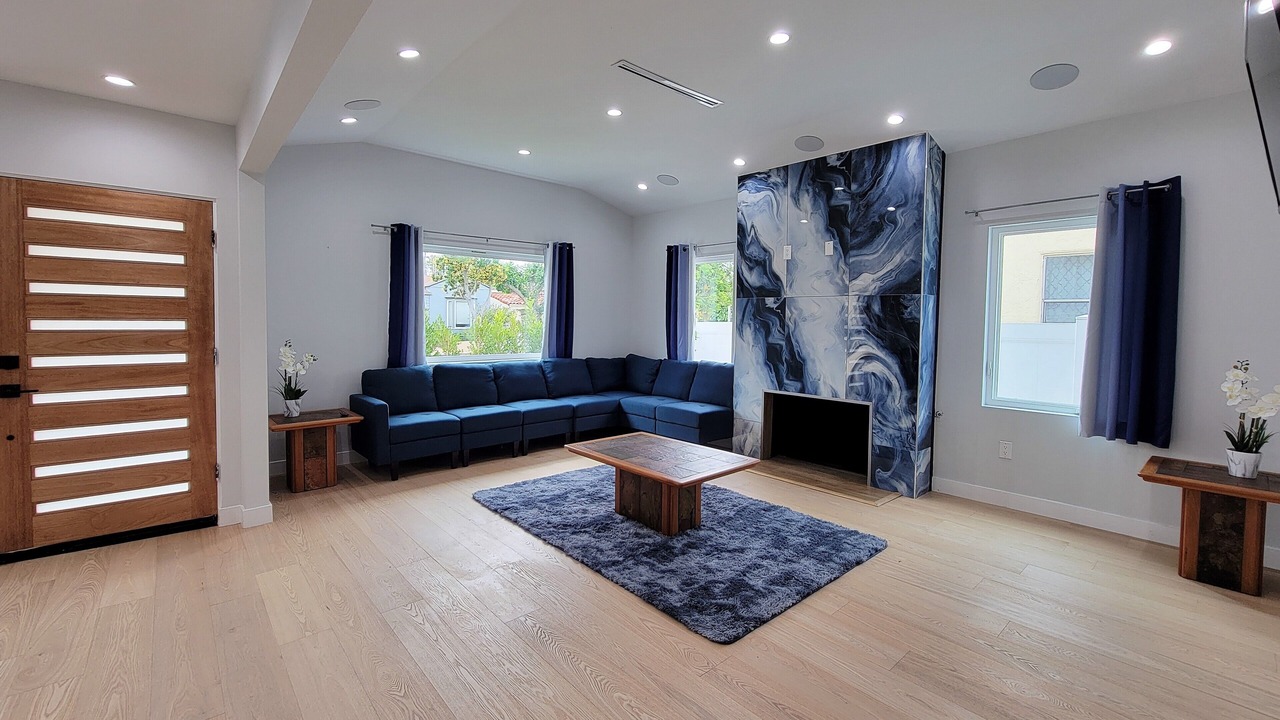 Photo of Livingroom in Los Angeles