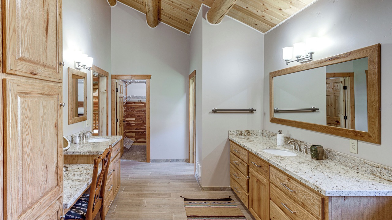 Photo of Bathroom in Custer County