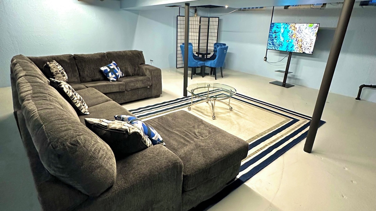 Photo of Livingroom in Southfield