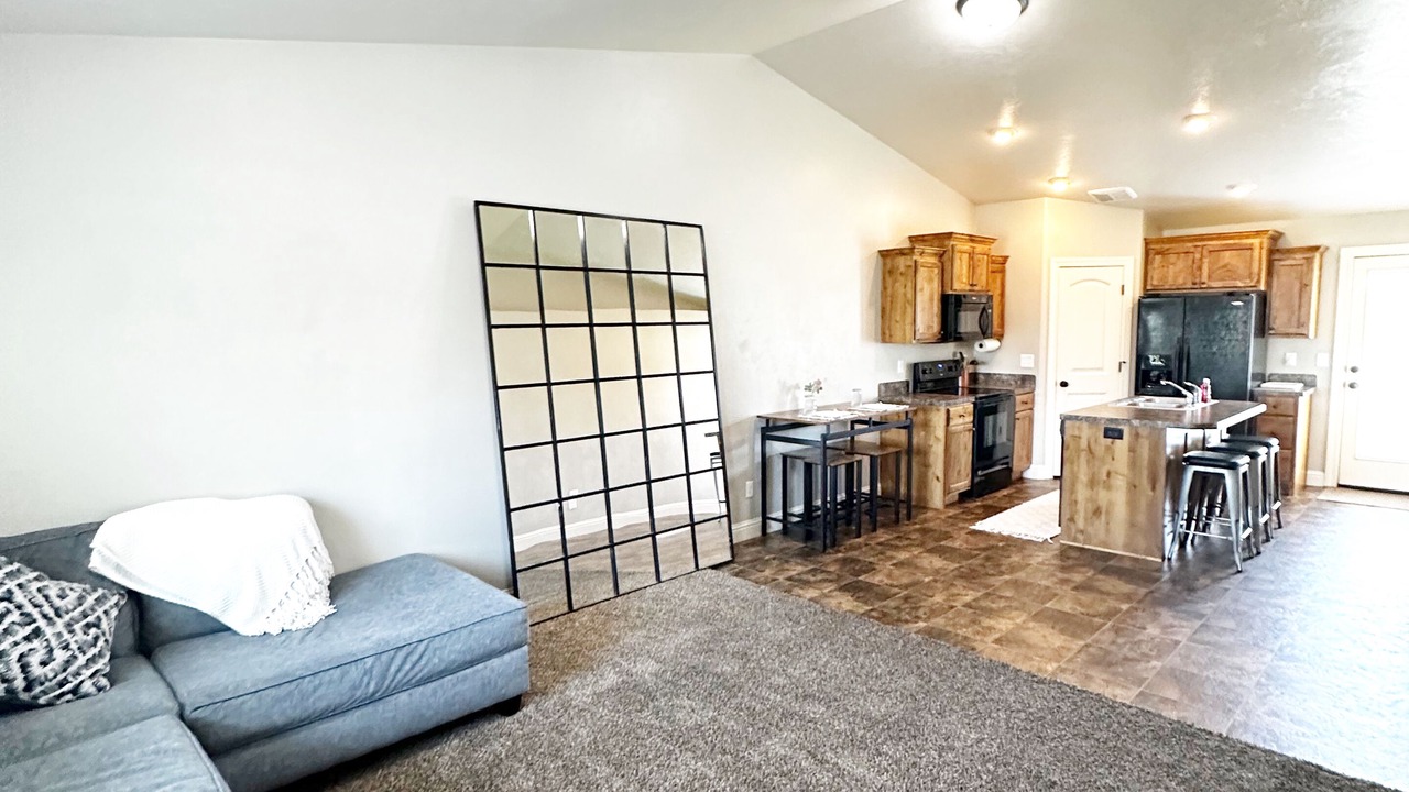 Photo of Livingroom in Ammon