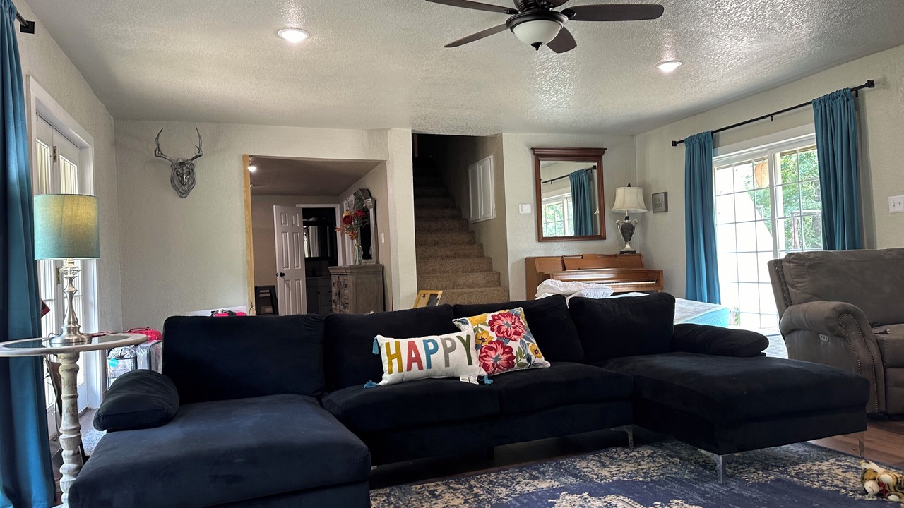 Photo of Livingroom in Cookson