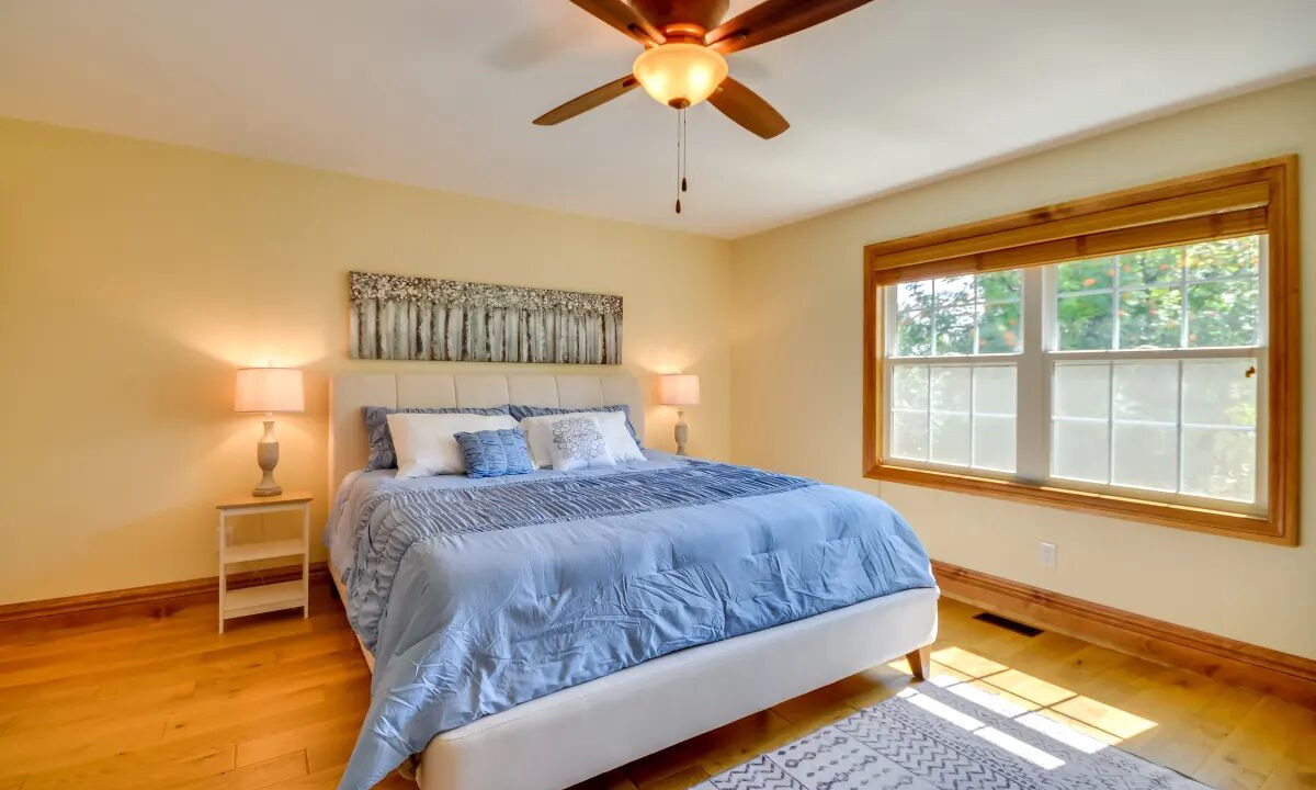 Photo of Bedroom in Rimrock