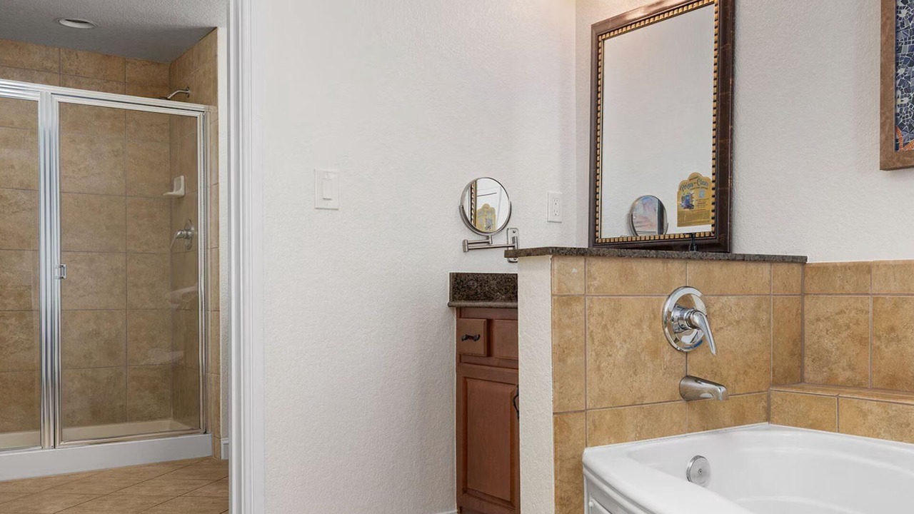Photo of Bathroom in Lake Buena Vista