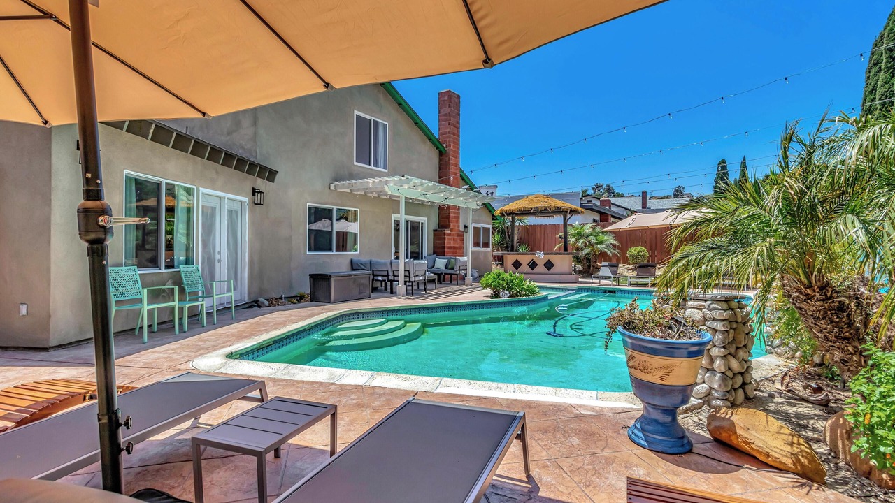 Photo of Outdoor in Bay Terraces