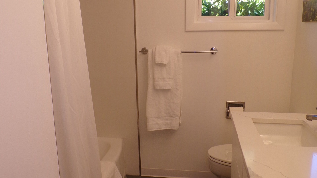 Photo of Bathroom in Crestwood