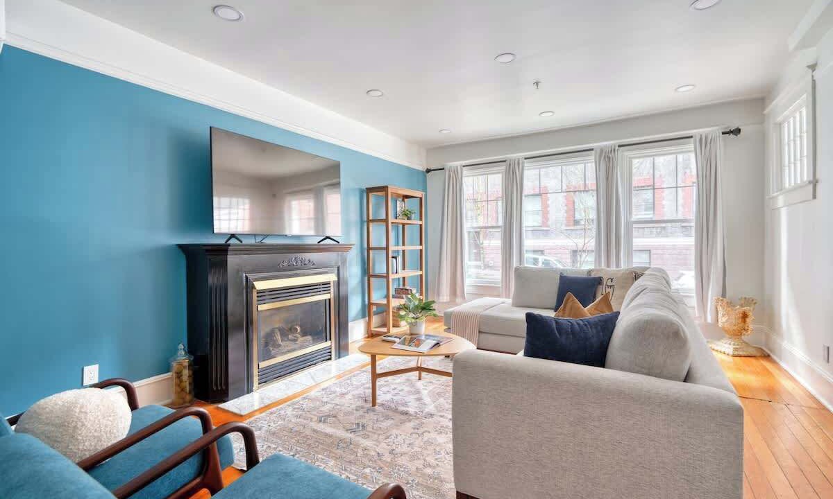Photo of Livingroom in Goose Hollow