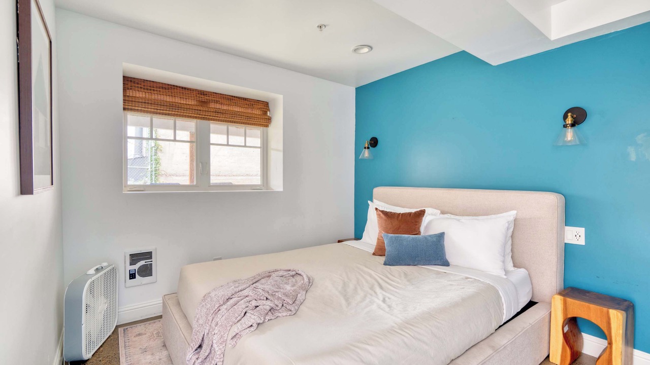 Photo of Bedroom in Goose Hollow