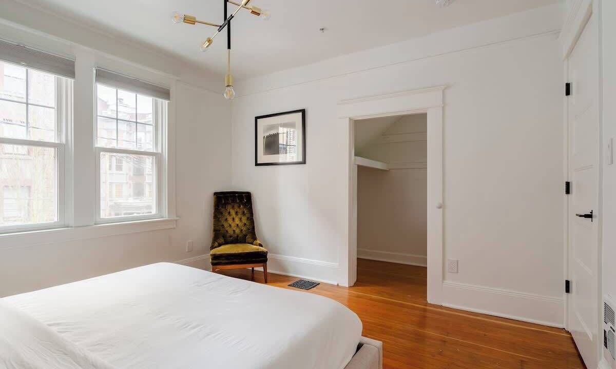 Photo of Bedroom in Goose Hollow