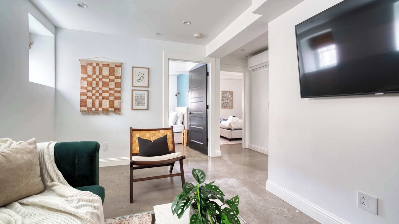 Photo of Livingroom in Goose Hollow