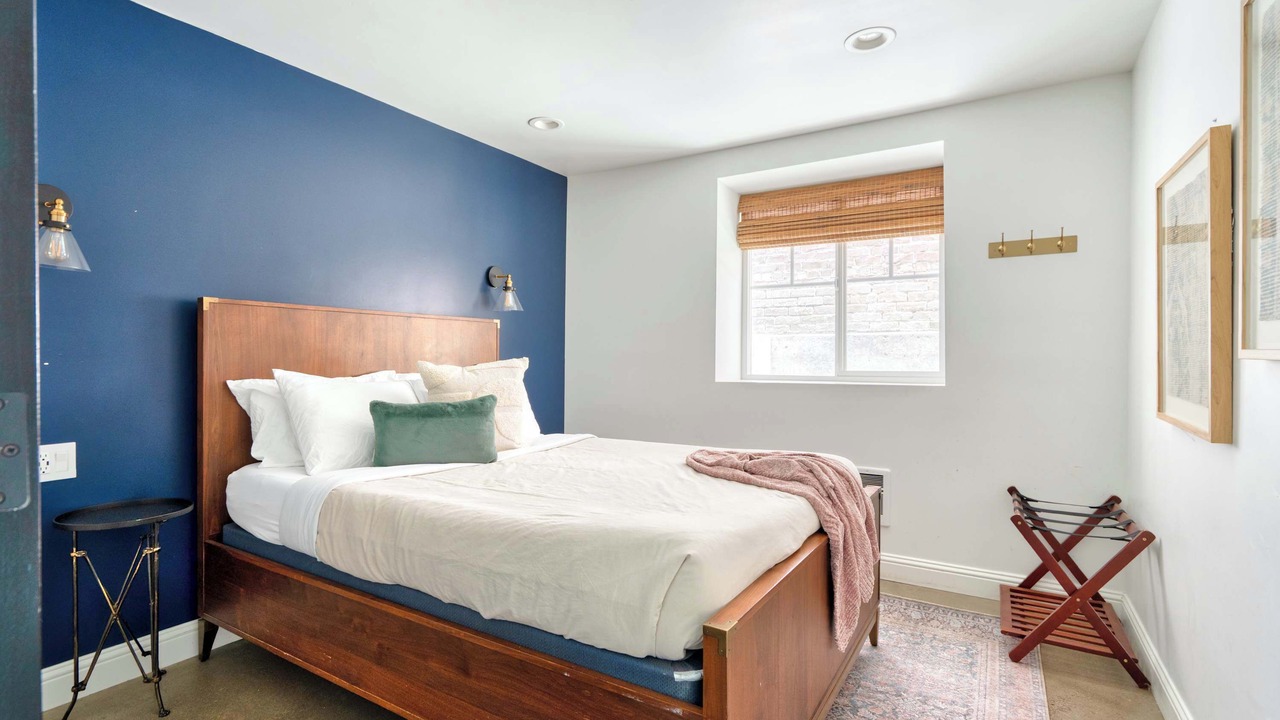 Photo of Bedroom in Goose Hollow