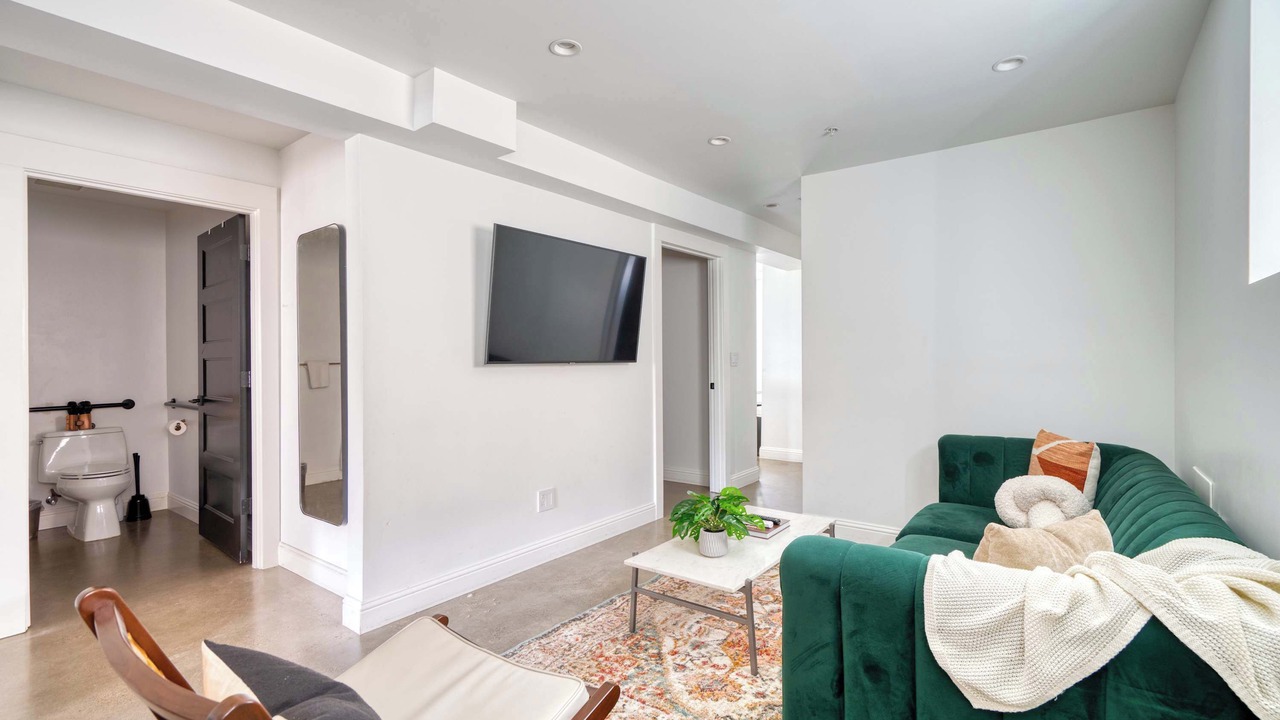 Photo of Livingroom in Goose Hollow