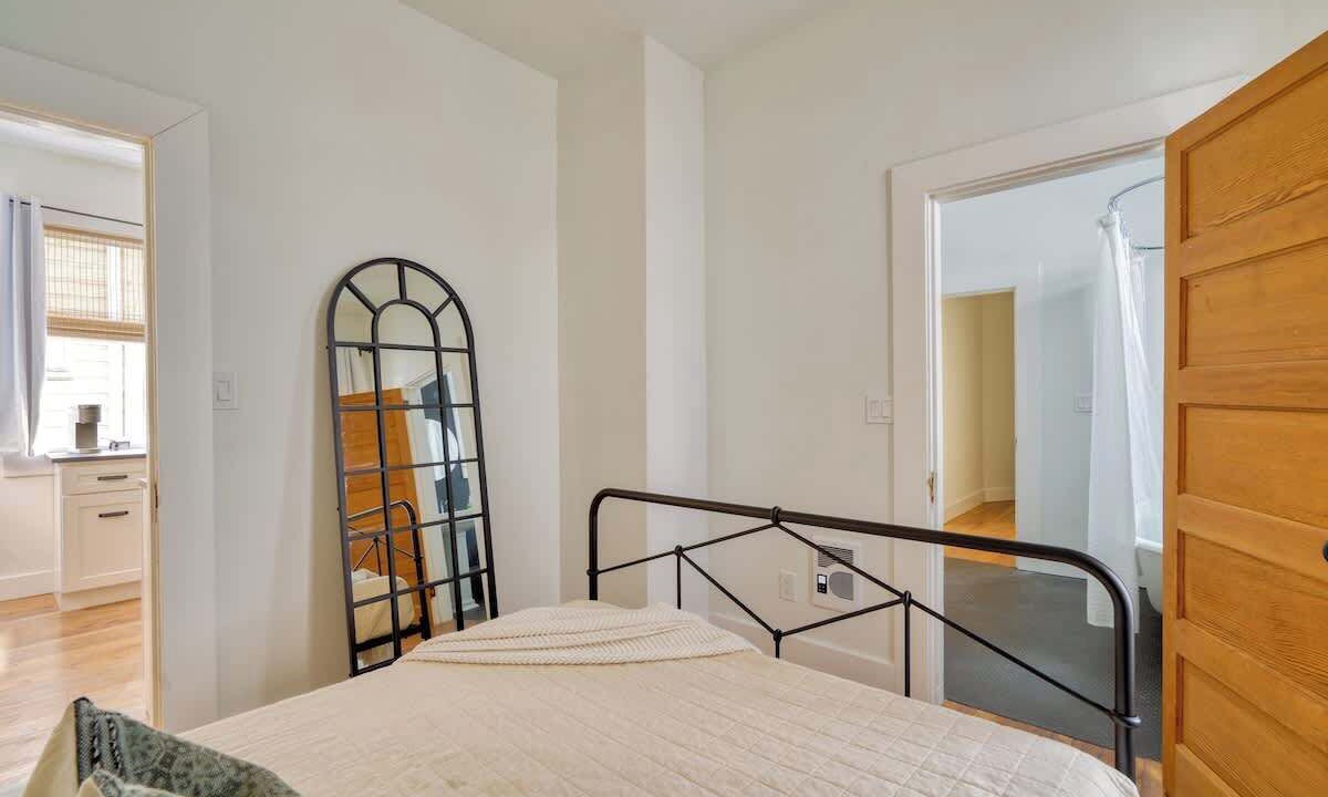Photo of Bedroom in Uptown
