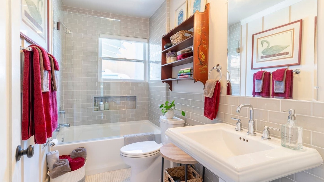 Photo of Bathroom in South Park