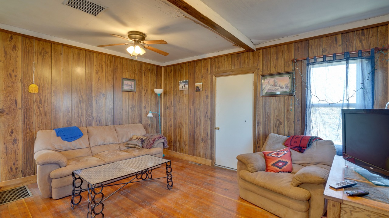 Photo of Bedroom in Lindsay