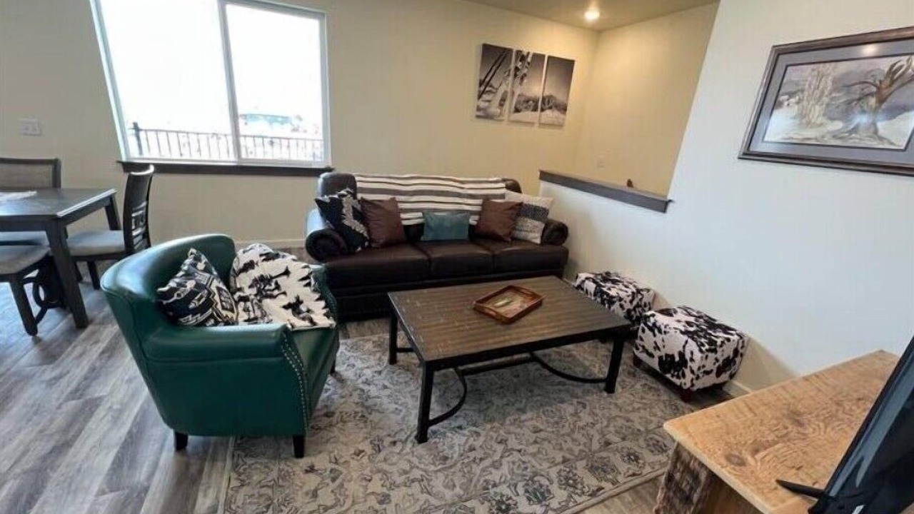 Photo of Livingroom in Four Corners