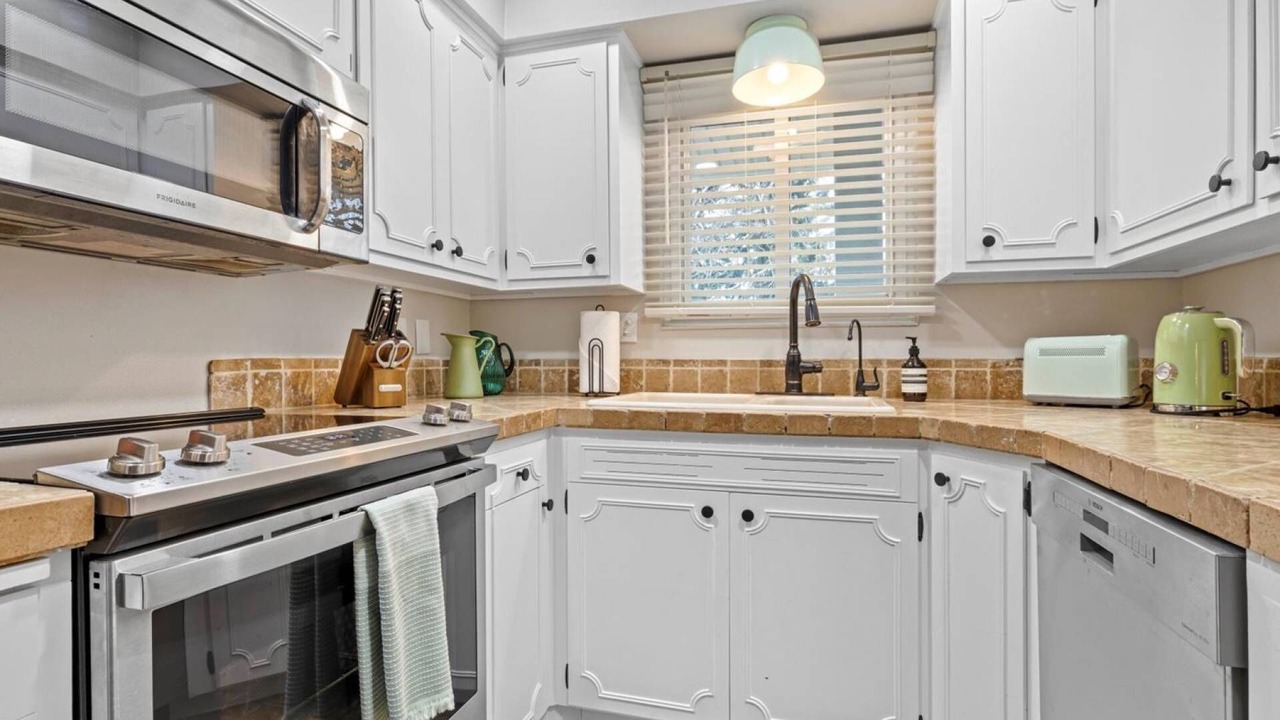 Photo of Kitchen in Central Rim