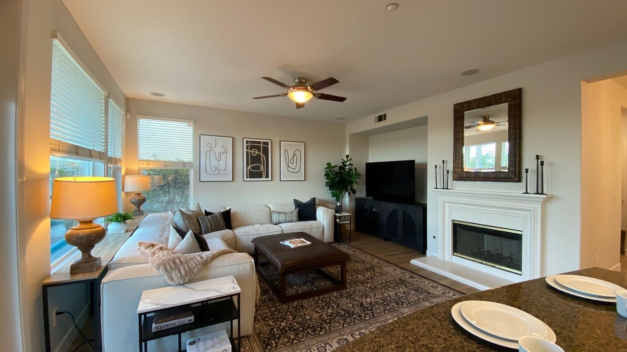 Photo of Livingroom in Carmel Valley