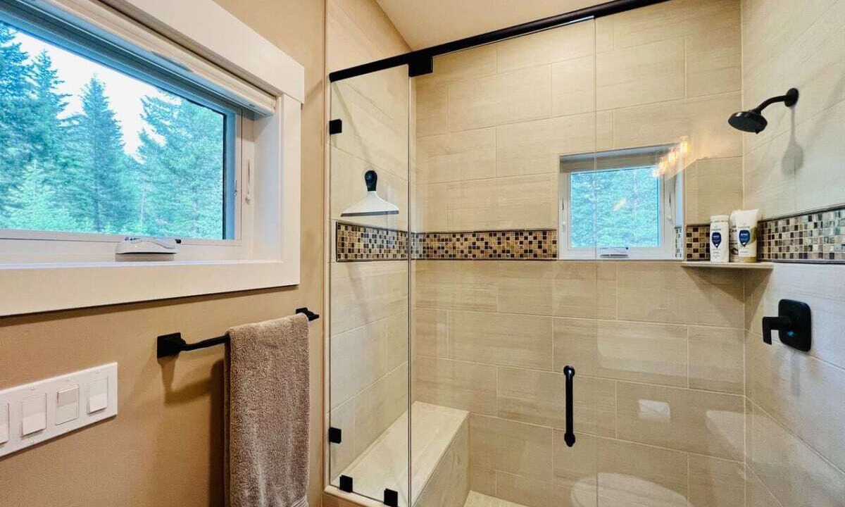 Photo of Bathroom in Lakeside