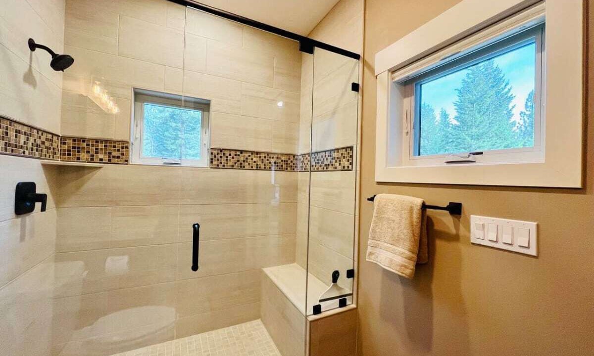 Photo of Bathroom in Lakeside
