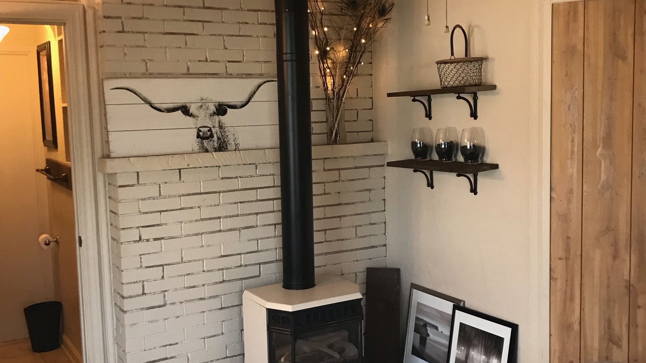 Photo of Bedroom in Eureka