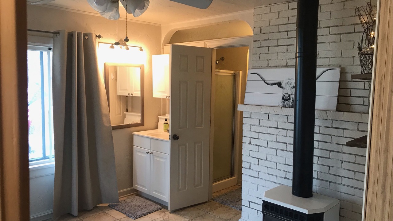 Photo of Bathroom in Eureka