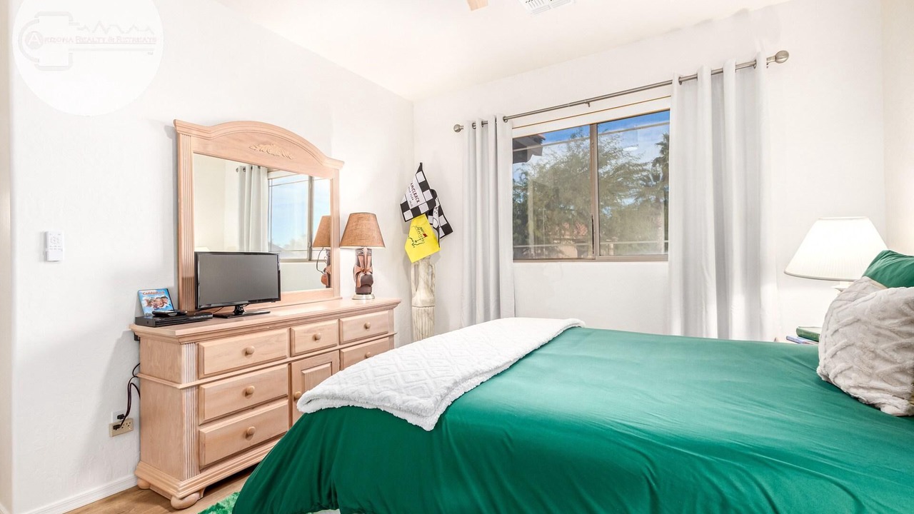 Photo of Bedroom in Alta Mesa