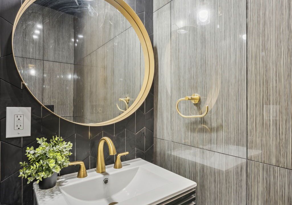 Photo of Bathroom in Downtown Columbus