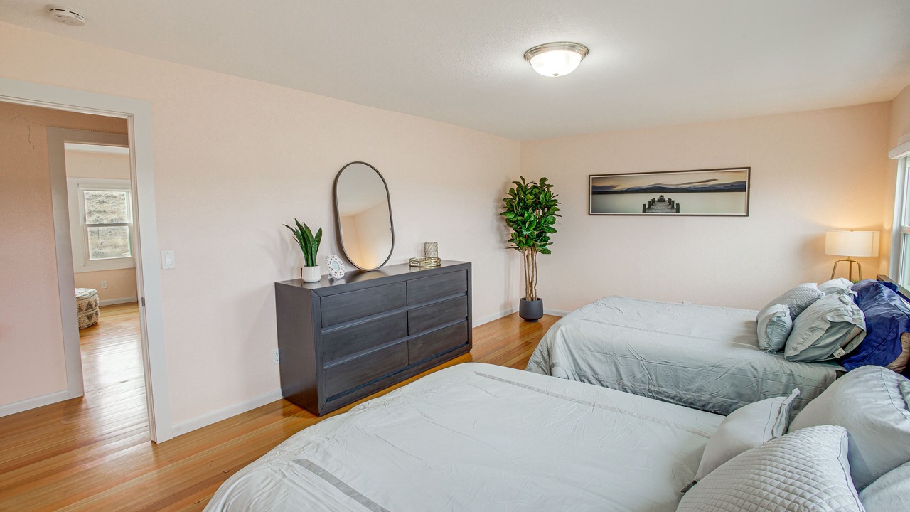 Photo of Bedroom in Golden Valley County