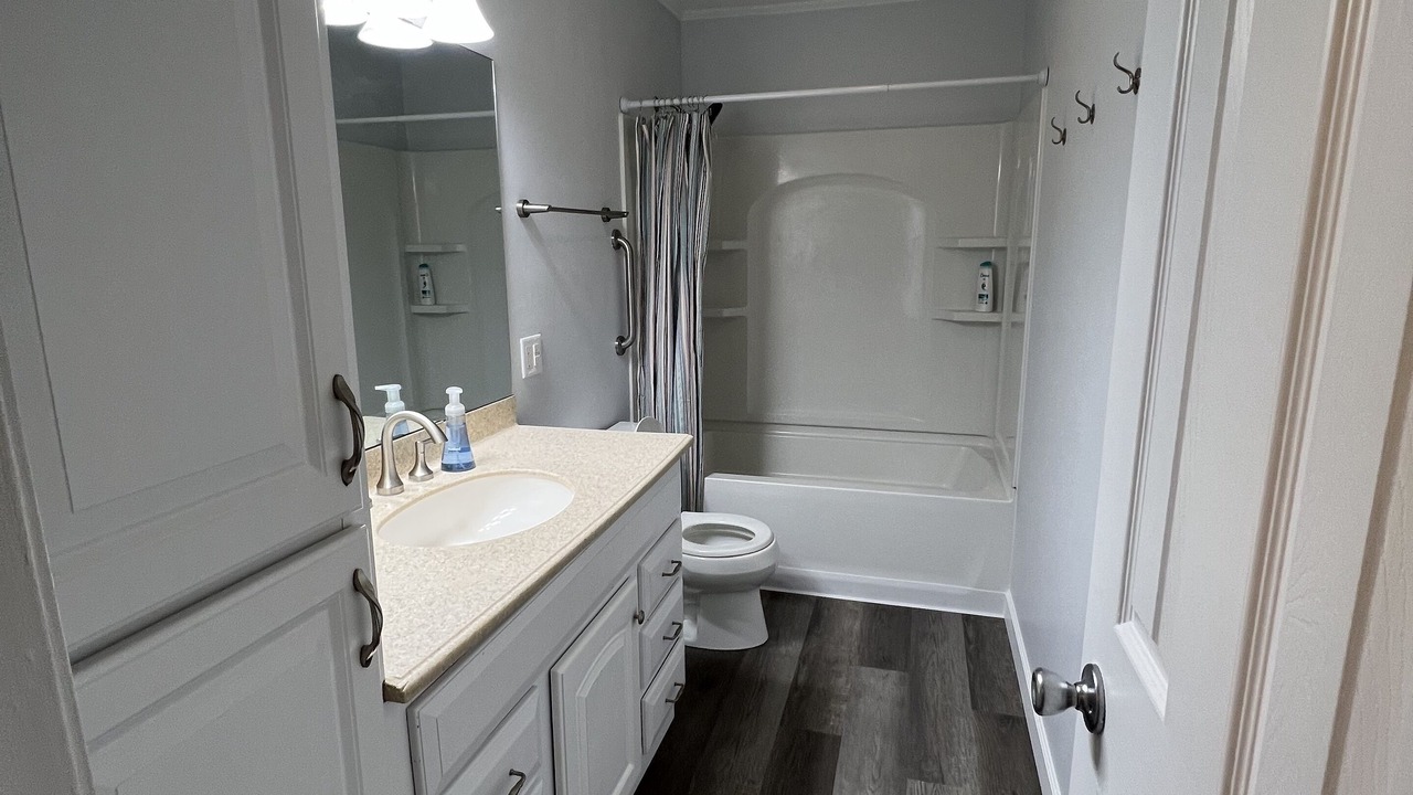 Photo of Bathroom in Cedar Rapids - Iowa City