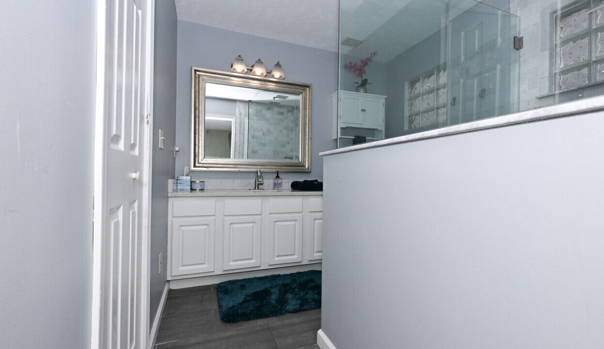 Photo of Bathroom in Tremont