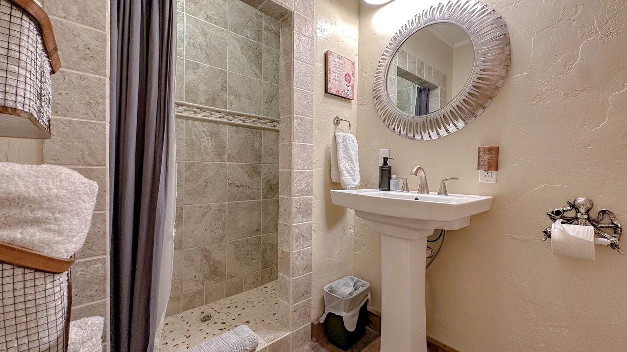 Photo of Bathroom in Lakeside